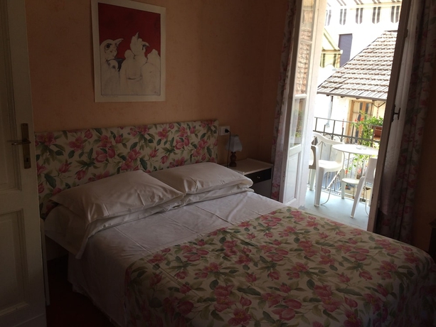 Imagen de la habitación del Hotel Sempione, Stresa. Foto 15