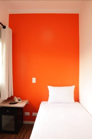 Imagen de la habitación del Hotel Semprehotel. Foto 10