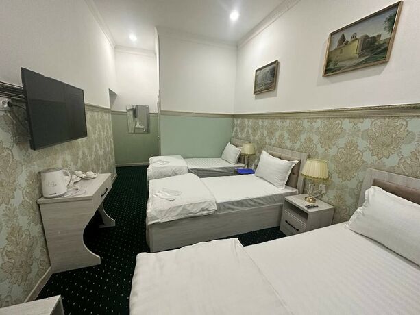 Imagen de la habitación del Hotel Semurg. Foto 14