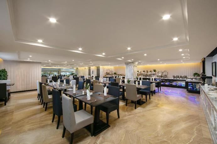 Imagen del bar/restaurante del Hotel Sen Grand and Spa Managed By Sen Group. Foto 7