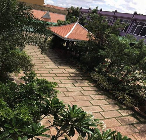 Imagen de los exteriores del Hotel Sen Monorom Ii. Foto 17