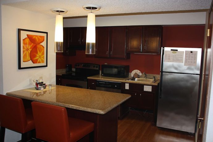 Imagen de la habitación del Hotel SenS Suites Livermore. Foto 14