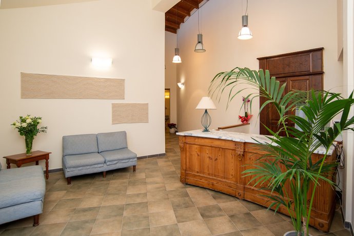 Imagen de los interiores del Hotel S\'ena. Foto 5