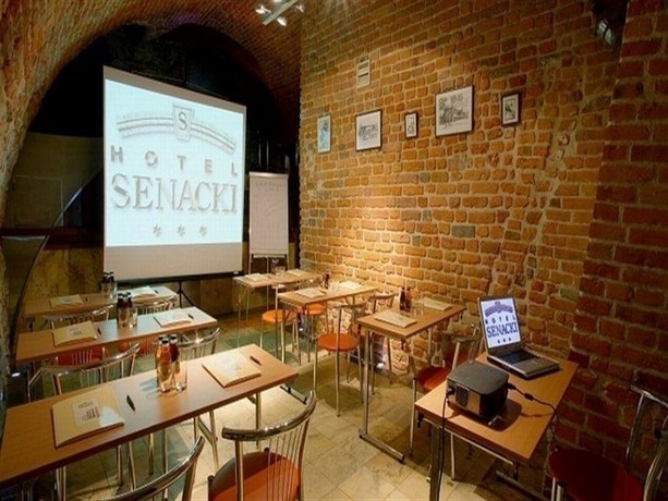 Imagen general del Hotel Senacki. Foto 7