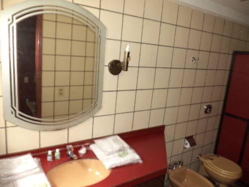 Imagen de la habitación del Hotel Senado Rio. Foto 17