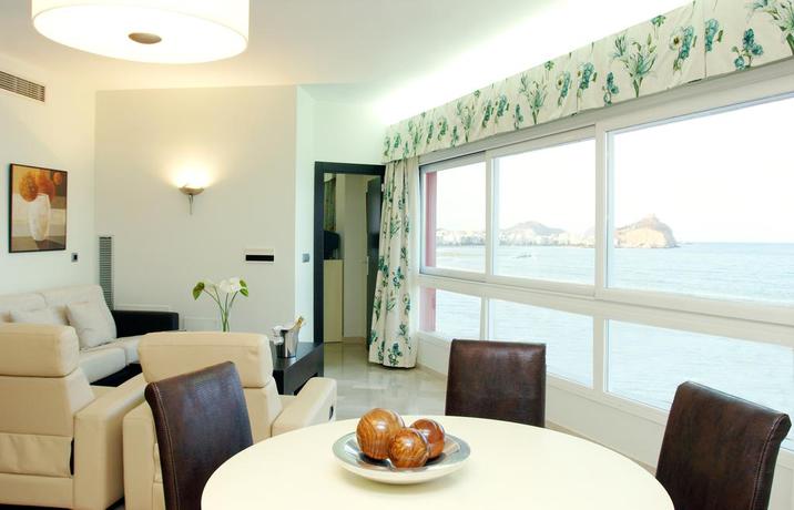 Imagen de la habitación del Hotel Senator Águilas. Foto 13