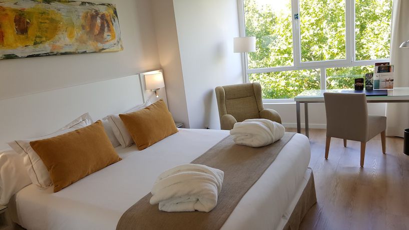 Imagen de la habitación del Hotel Senator Barajas. Foto 7