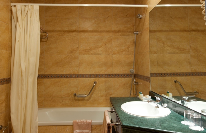 Imagen de la habitación del Hotel Senator Cádiz Spa. Foto 6