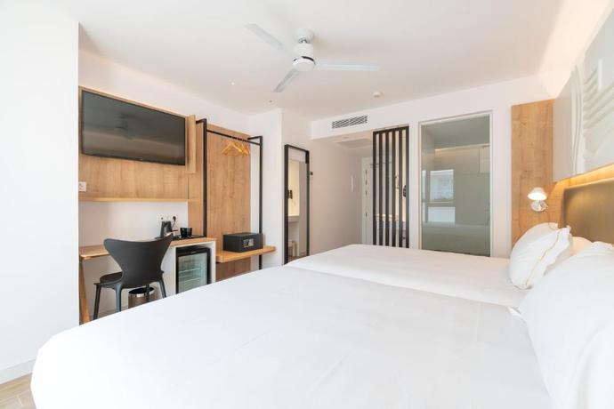 Imagen de la habitación del Hotel Senator Cala Millor. Foto 8