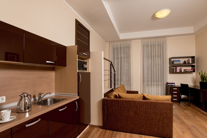 Imagen de la habitación del Hotel Senator City Center. Foto 6
