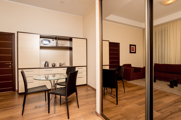 Imagen de la habitación del Hotel Senator City Center. Foto 7