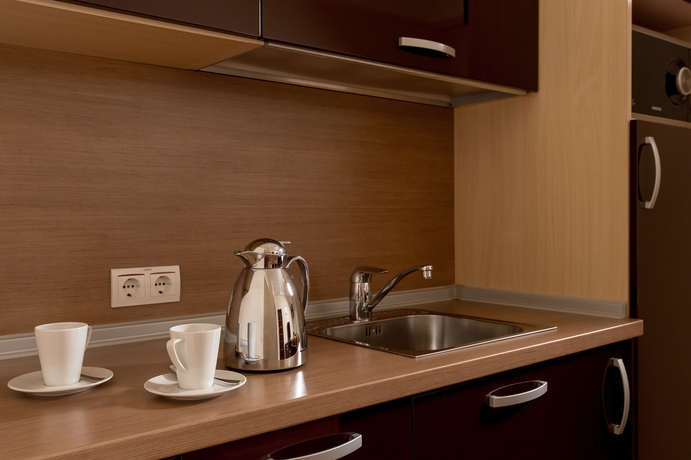 Imagen de la habitación del Hotel Senator City Center. Foto 13