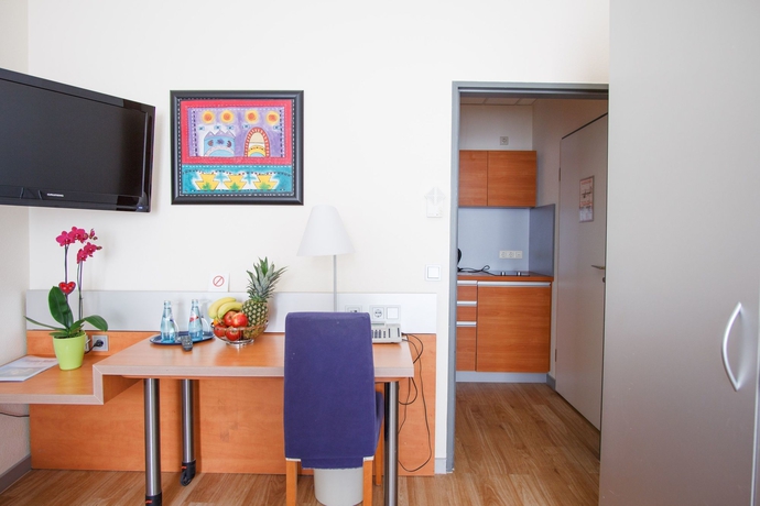 Imagen de los interiores del Hotel Senator Frankfurt. Foto 12