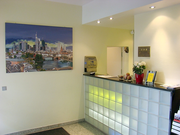 Imagen de los interiores del Hotel Senator Frankfurt. Foto 13