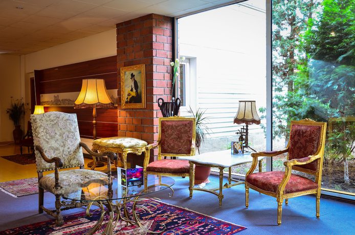 Imagen de los interiores del Hotel Senator, Ghiroda. Foto 15
