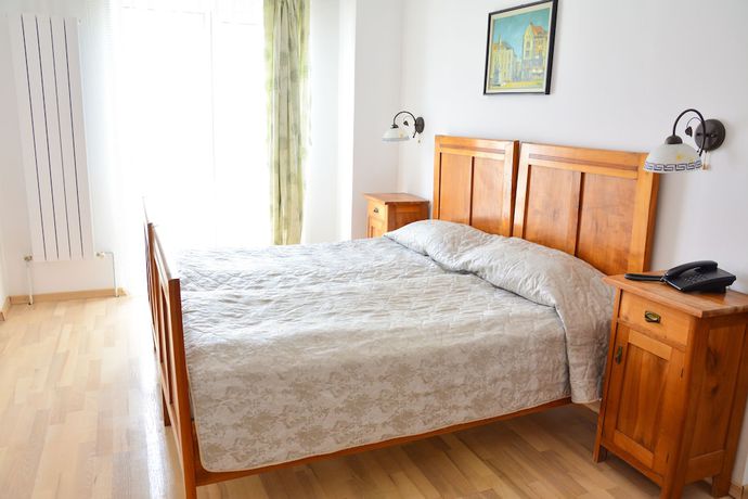 Imagen de la habitación del Hotel Senator, Ghiroda. Foto 12