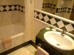 Imagen de la habitación del Hotel Senator Gran Via 21. Foto 7