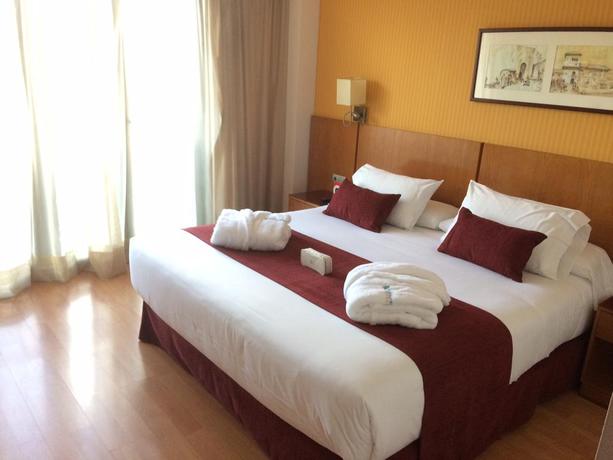 Imagen de la habitación del Hotel Senator Granada Spa. Foto 4