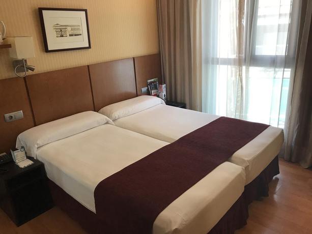 Imagen de la habitación del Hotel Senator Granada Spa. Foto 5