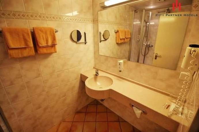 Imagen de la habitación del Hotel Senator Hamburg. Foto 6