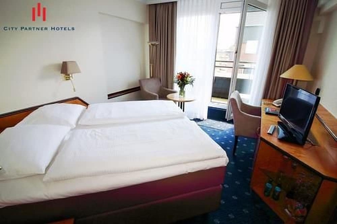 Imagen de la habitación del Hotel Senator Hamburg. Foto 7
