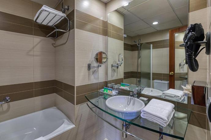 Imagen general del Hotel Senator Huelva. Foto 10