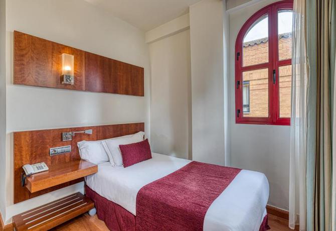 Imagen general del Hotel Senator Huelva. Foto 11