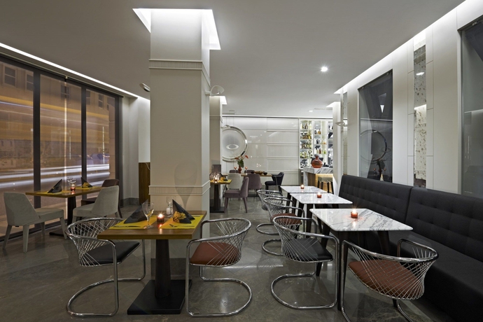 Imagen del bar/restaurante del Hotel Senator Taksim. Foto 3