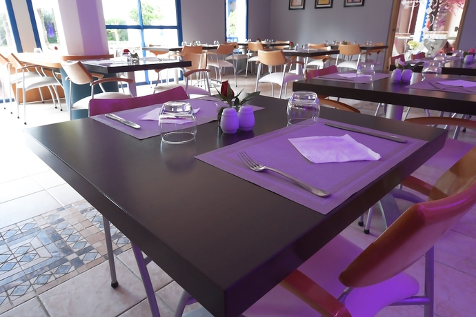 Imagen del bar/restaurante del Hotel Senator Tanger. Foto 2