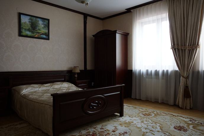 Imagen de la habitación del Hotel Senator, Truskavets. Foto 3