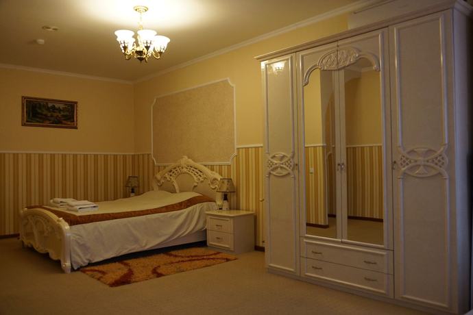 Imagen de la habitación del Hotel Senator, Truskavets. Foto 12