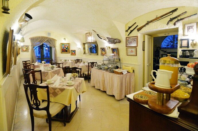 Imagen del bar/restaurante del Hotel Senator-h&aacute;z. Foto 18