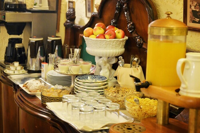 Imagen del bar/restaurante del Hotel Senator-h&aacute;z. Foto 22