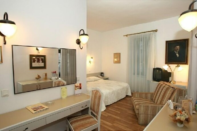 Imagen de la habitación del Hotel Senator-h&aacute;z. Foto 32