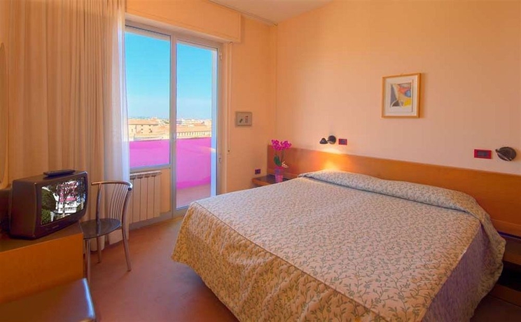 Imagen de la habitación del Hotel Senbhotel. Foto 5