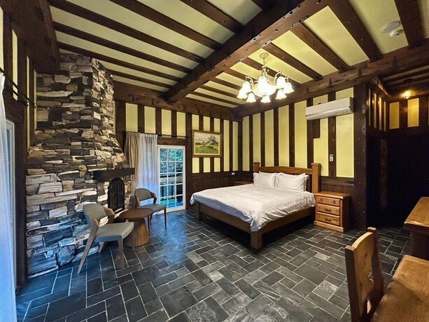 Imagen de la habitación del Hotel Senboard Manor. Foto 20