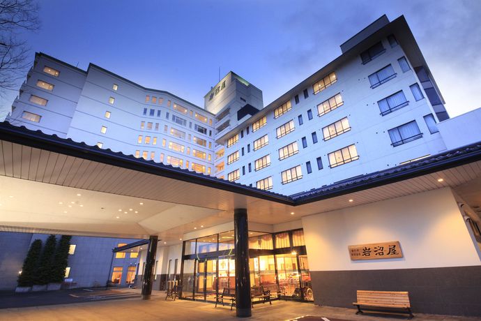 Imagen de los exteriores del Hotel Sendai Akiu Spa Iwanumaya. Foto 9