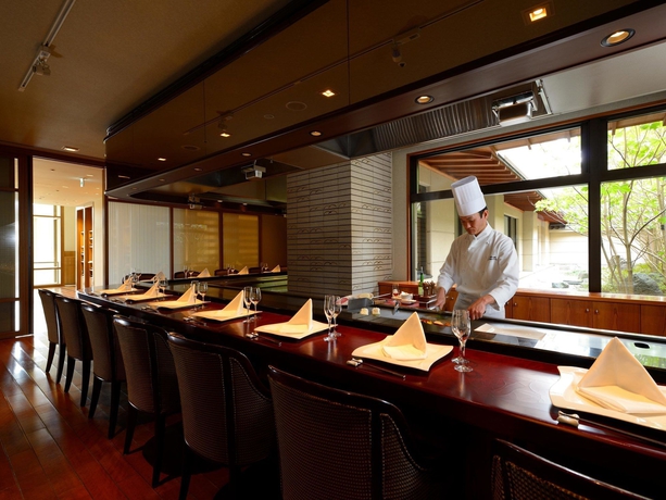 Imagen del bar/restaurante del Hotel Sendai Royal Park. Foto 5