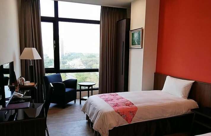 Imagen general del Hotel Sendale Zhubei Business Hotel. Foto 16