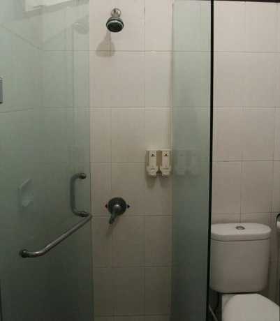 Imagen de la habitación del Hotel Sendang Sari. Foto 5