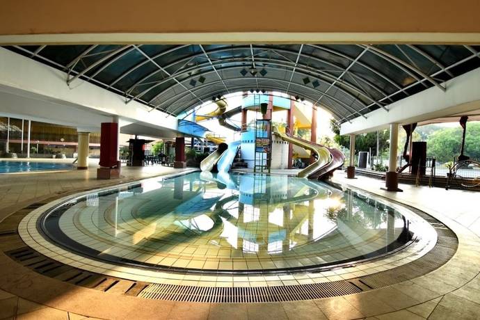 Imagen de la piscina del Hotel Sendang Sari. Foto 20