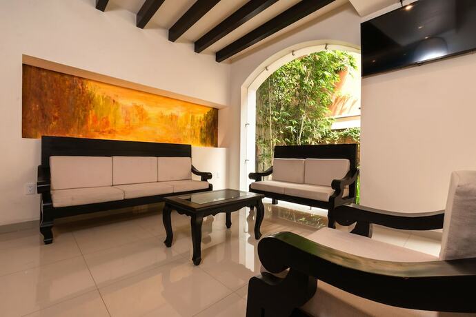 Imagen general del Hotel Sendero. Foto 6