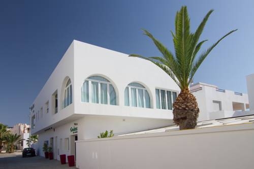 Imagen general del Hotel Senderos, Agua Amarga. Foto 9