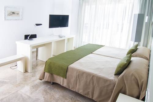Imagen general del Hotel Senderos, Agua Amarga. Foto 2