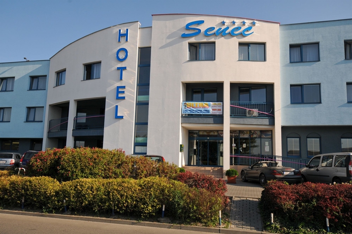 Imagen general del Hotel Senec Lake and Aqua Resort. Foto 4