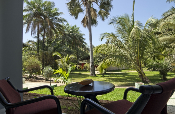 Imagen de los exteriores del Hotel Senegambia Beach. Foto 2