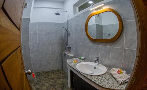 Imagen general del Hotel Senggigi Homes & Apartments &. Foto 10