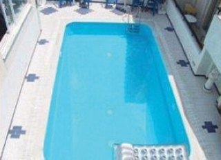 Imagen de la piscina del Hotel Senia, Agia Marina. Foto 3