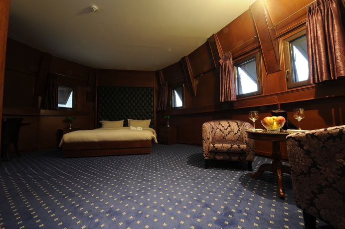 Imagen de la habitación del Hotel Senigallia. Foto 4