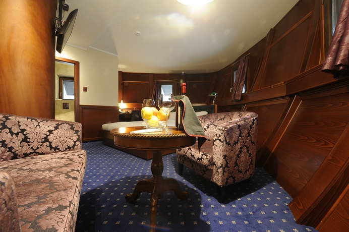 Imagen de la habitación del Hotel Senigallia. Foto 5